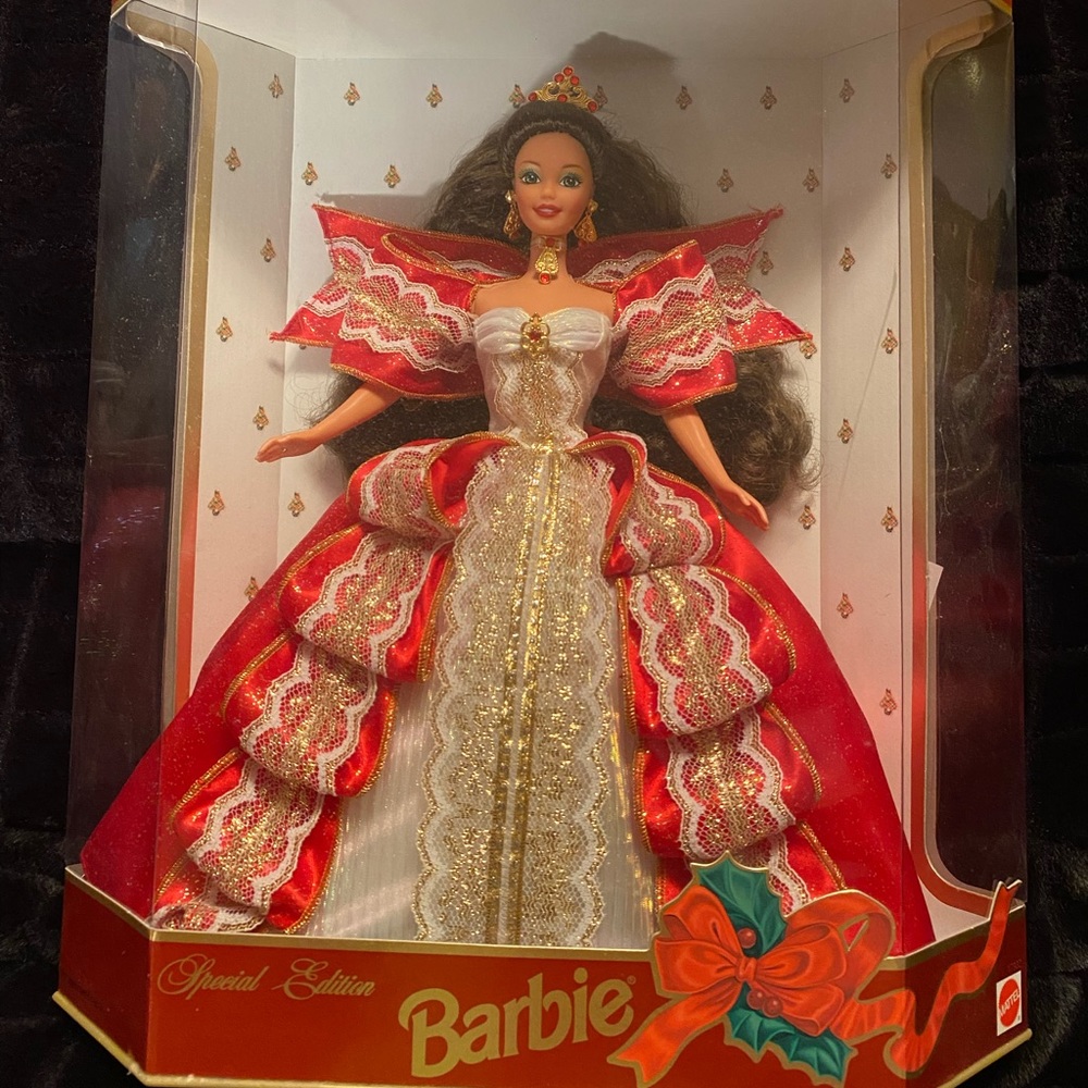 1997 Holiday Barbie In Sealed Never Opened Box!! NWT!